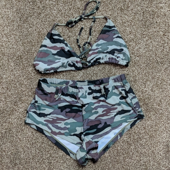 Off the coast camo bathing suit set - Picture 1 of 3